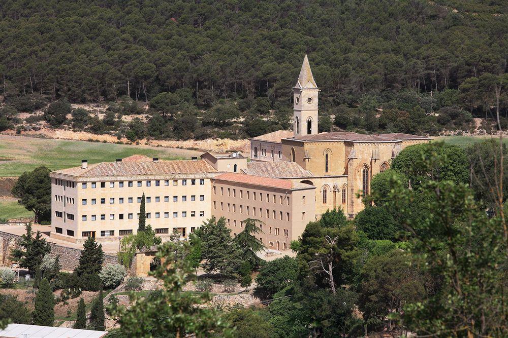 Отель Monestir De Les Avellanes Os De Balaguer Экстерьер фото