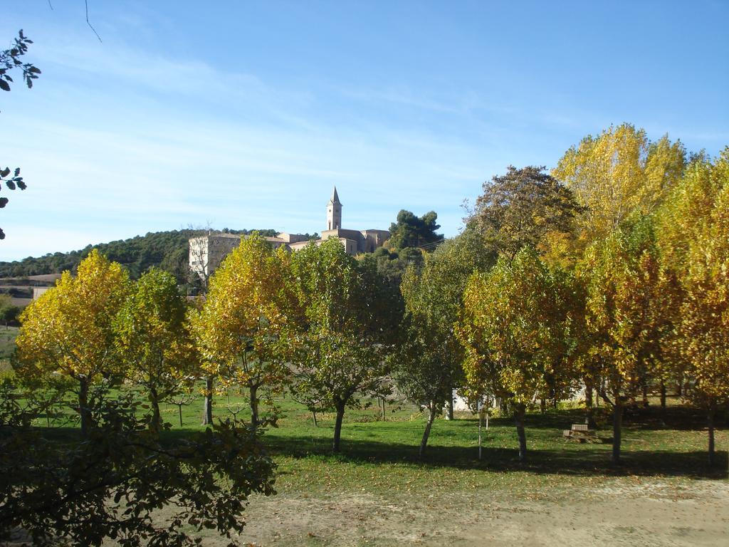 Отель Monestir De Les Avellanes Os De Balaguer Экстерьер фото